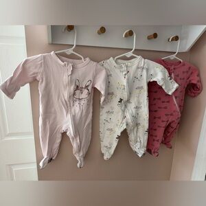 0-3 months- Adorable Baby Sleeper Set in Pink and White